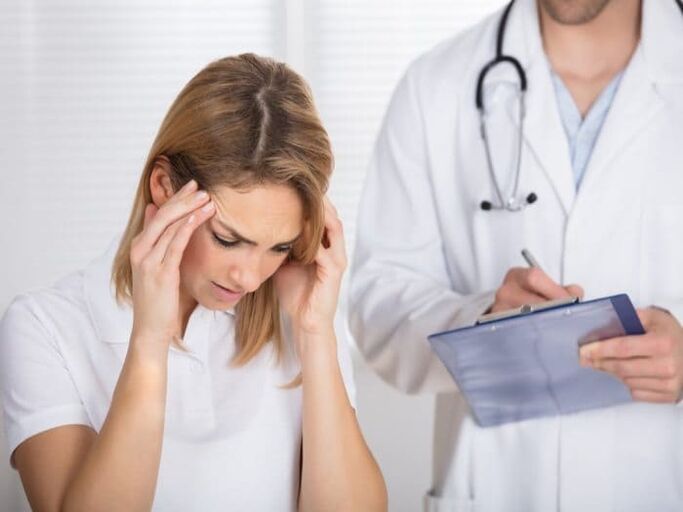 Patient with impaired brain functioning at the doctor